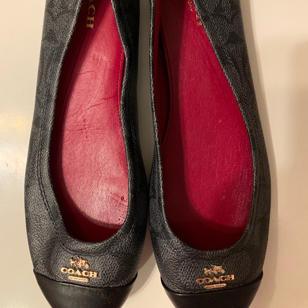🌹❤️🖤Coach Flats!!!